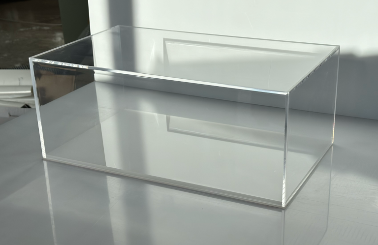 Abdeckungen und Maschinenabdeckungen